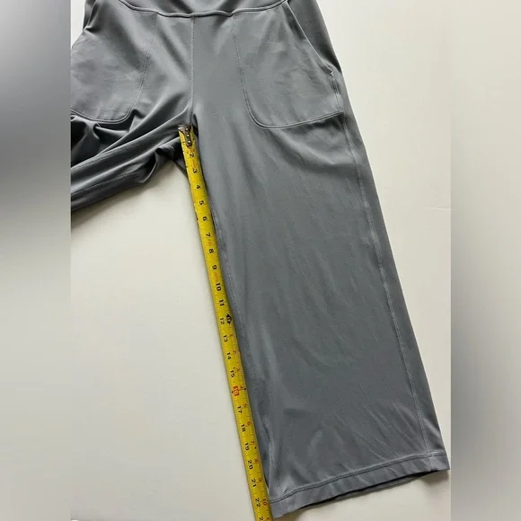 lululemon athletica Align Wide Leg Super-High Rise Crop 23” Rhino Grey -Size 10 - Picture 5 of 9